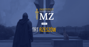 rycerz-stojacy-w-rzeszowie-przed-pomnikiem-czynu-rewolucyjnego-przypominajacy-wielka-wagine-navy